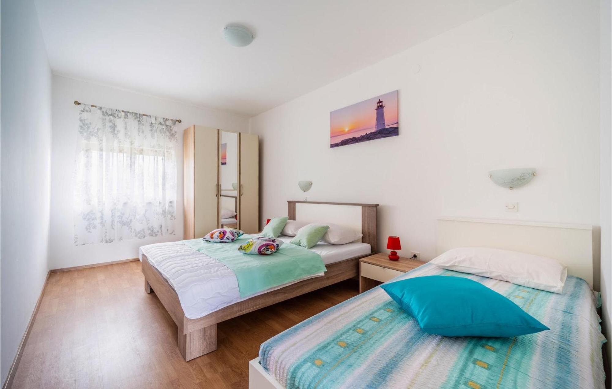 Amazing Apartment In Krnica With Kitchen Eksteriør bilde