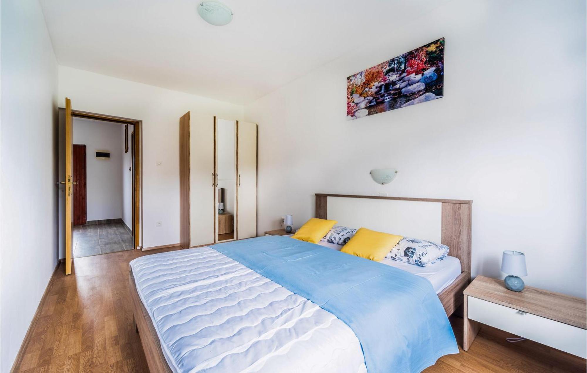 Amazing Apartment In Krnica With Kitchen Eksteriør bilde